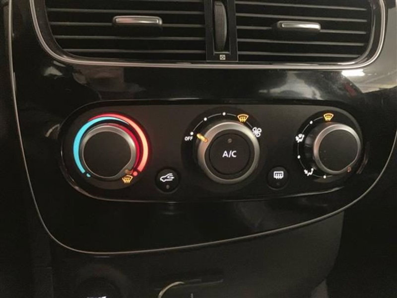Renault Clio usata a Como (19)