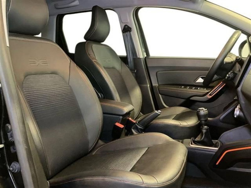 Dacia Duster usata a Como (12)