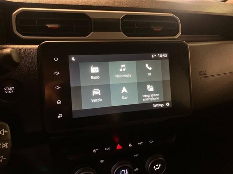 Dacia Duster usata a Como (14)