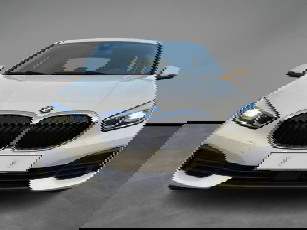 BMW Serie 1 usata a Lecce (7)
