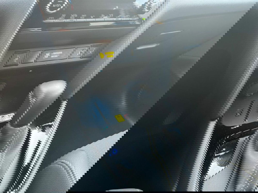 Toyota Yaris Cross usata a Sondrio (15)