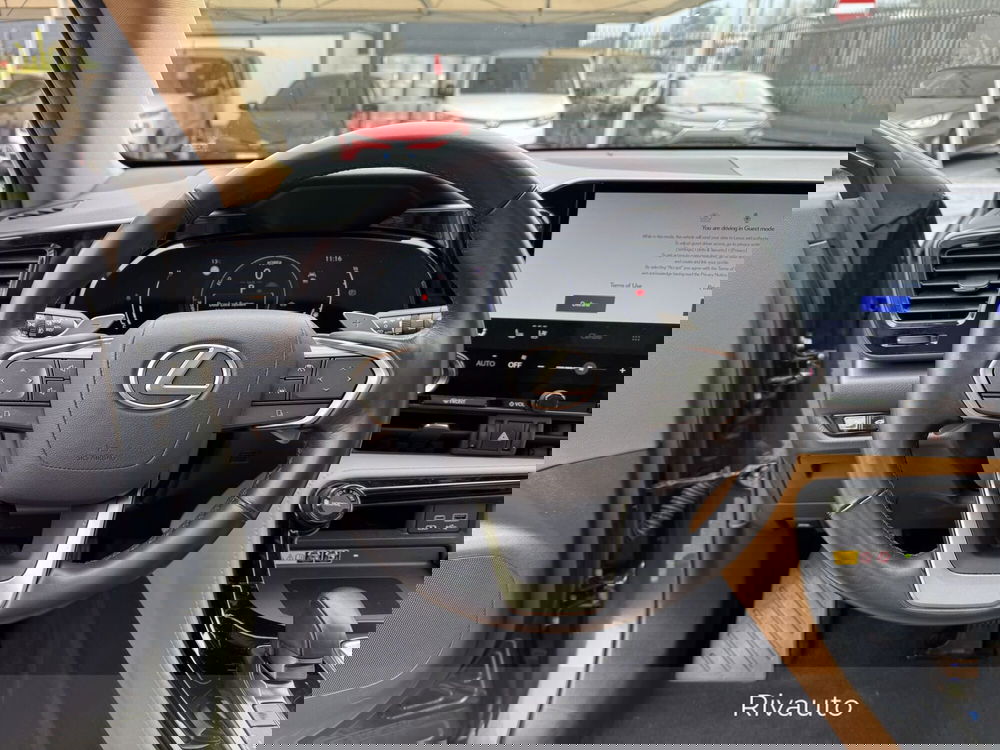 Lexus NX usata a Como (9)