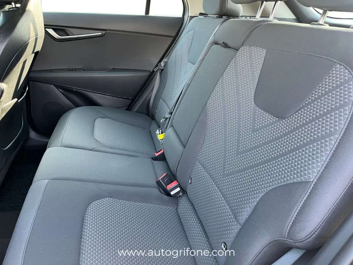 Kia Niro nuova a Modena (13)