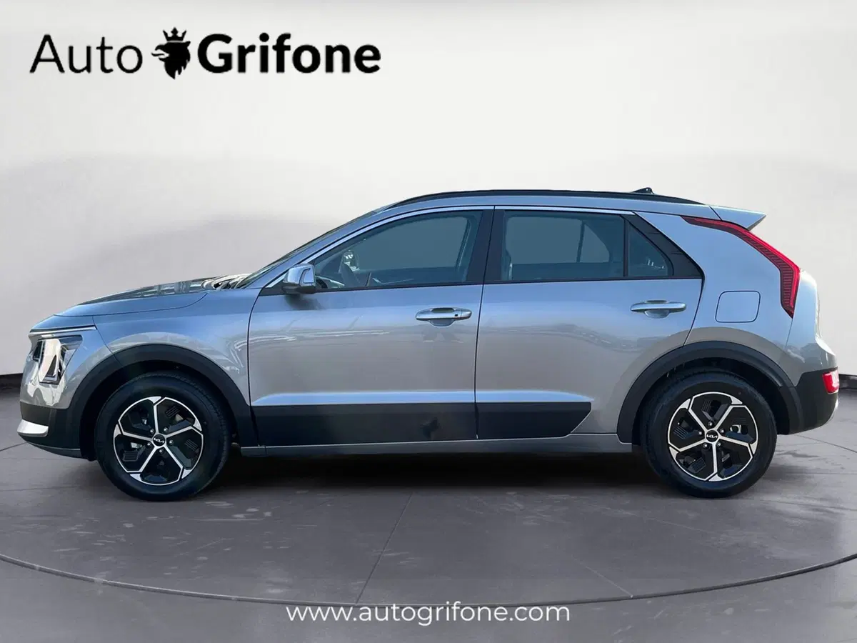 Kia Niro nuova a Modena (2)