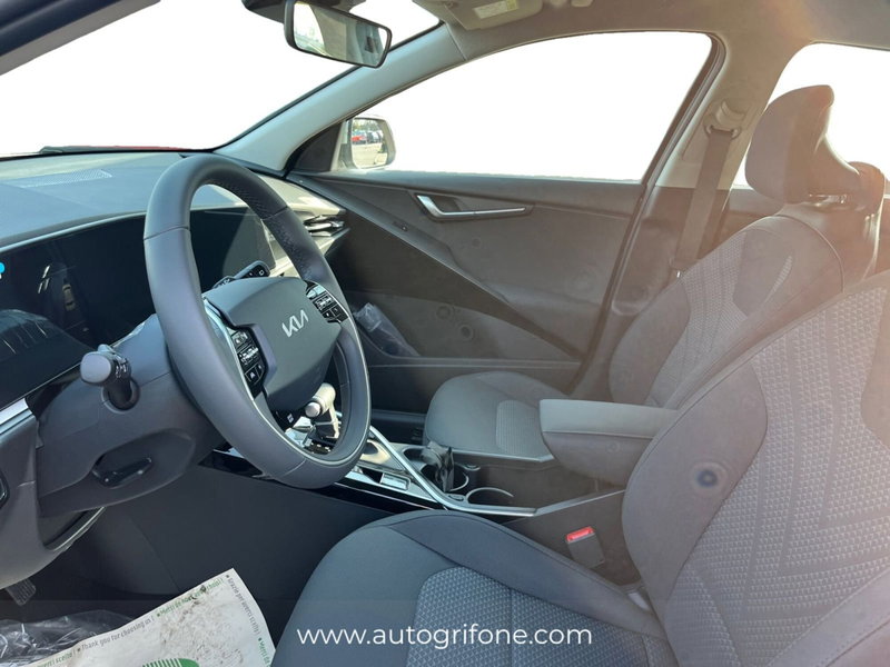 Kia Niro nuova a Modena (9)