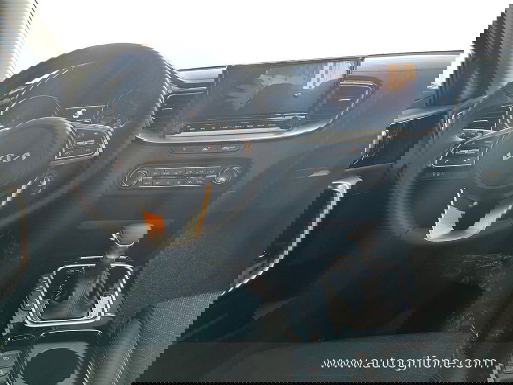 Kia XCeed nuova a Modena (9)