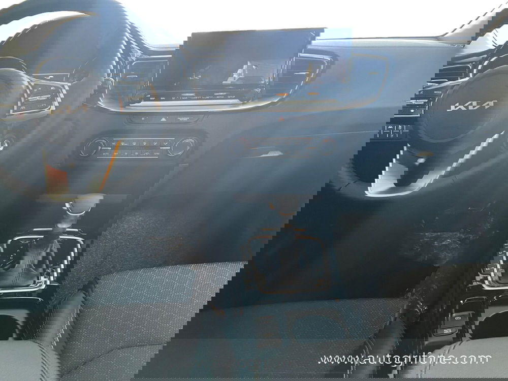 Kia XCeed nuova a Modena (10)
