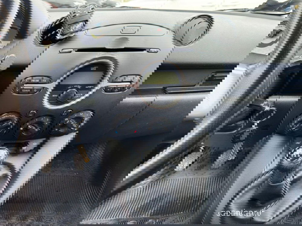 Mazda Mazda2 usata a Salerno (17)