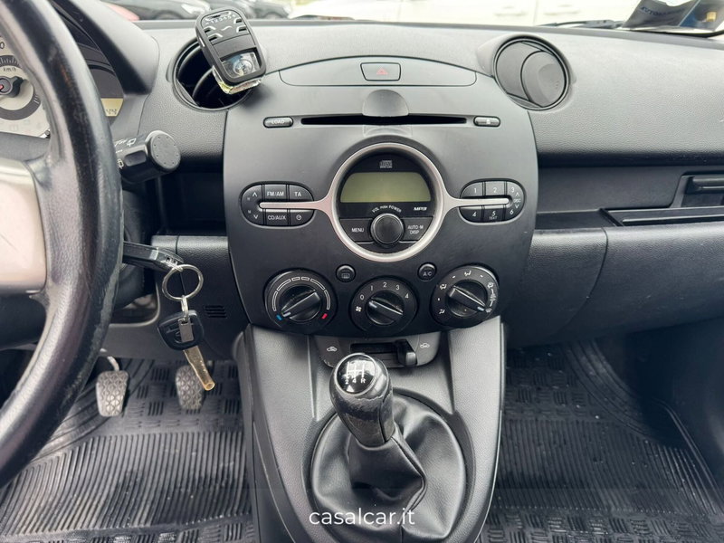 Mazda Mazda2 usata a Salerno (17)