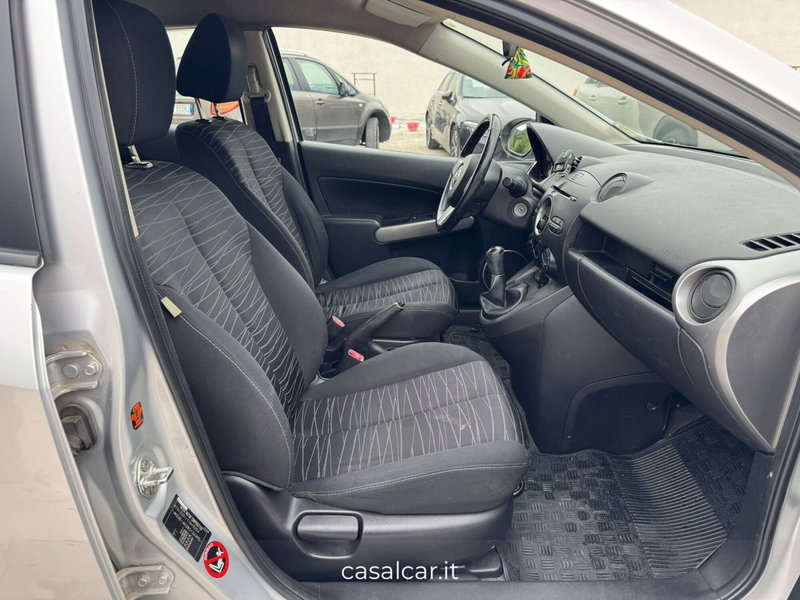Mazda Mazda2 usata a Salerno (18)