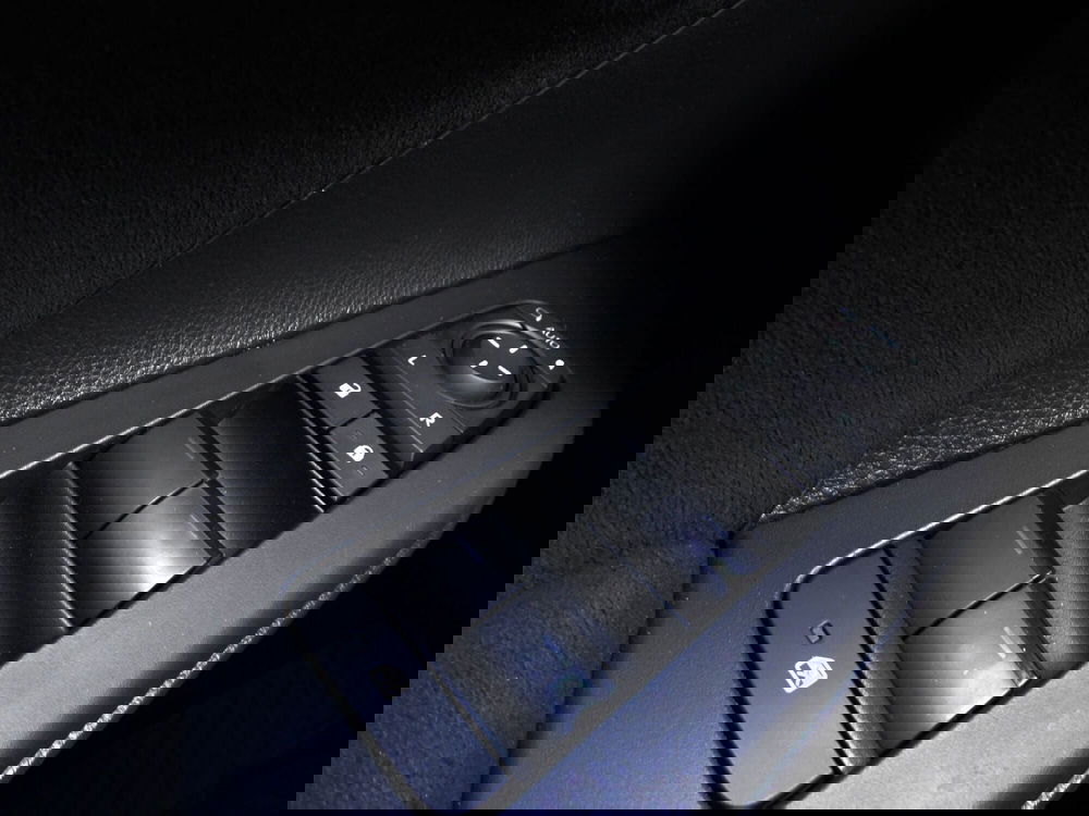 Toyota Toyota C-HR usata a Treviso (17)