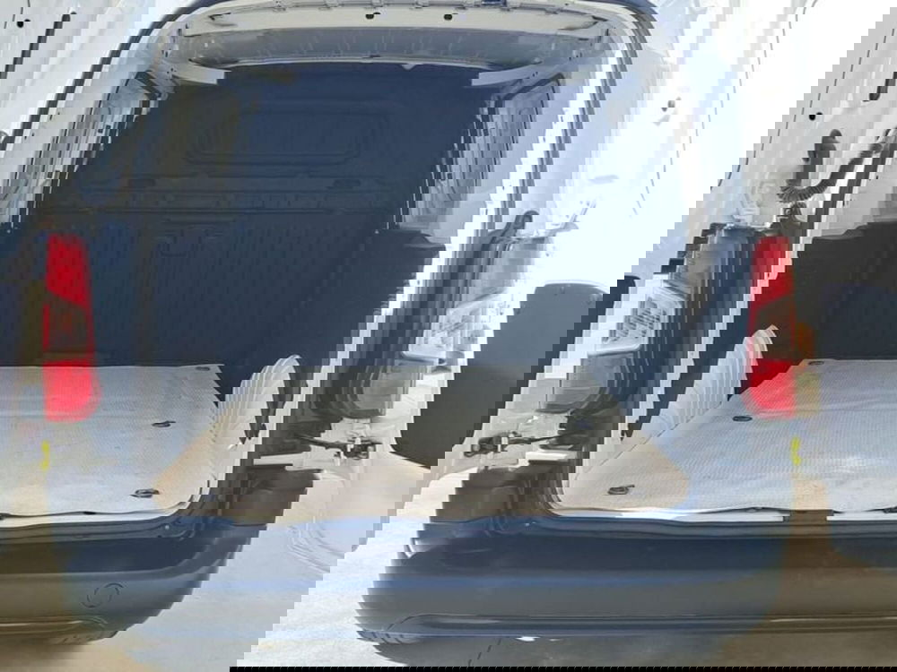 Toyota Proace City Furgone usata a Cagliari (8)