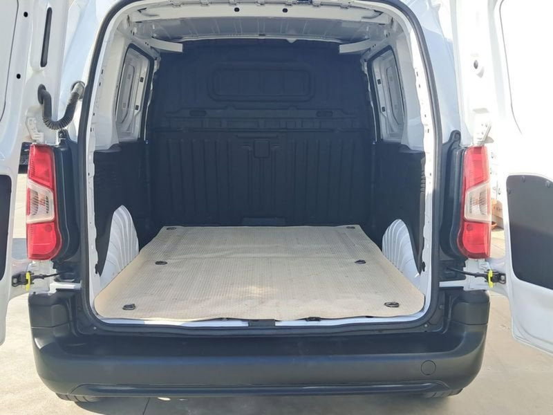 Toyota Proace City Furgone usata a Cagliari (8)