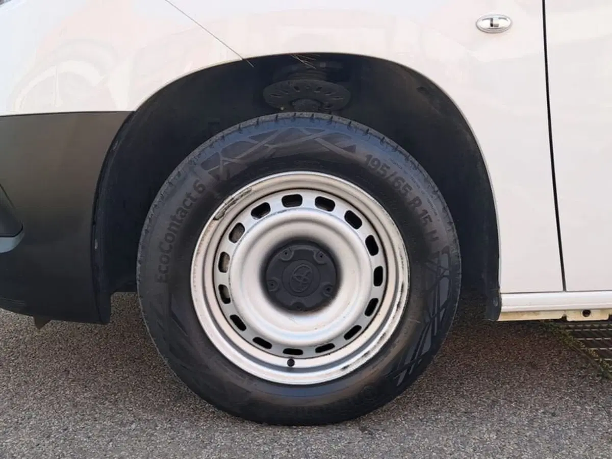 Toyota Proace City Furgone usata a Cagliari (9)