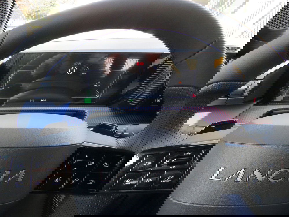 Lancia Ypsilon nuova a Monza e Brianza (13)