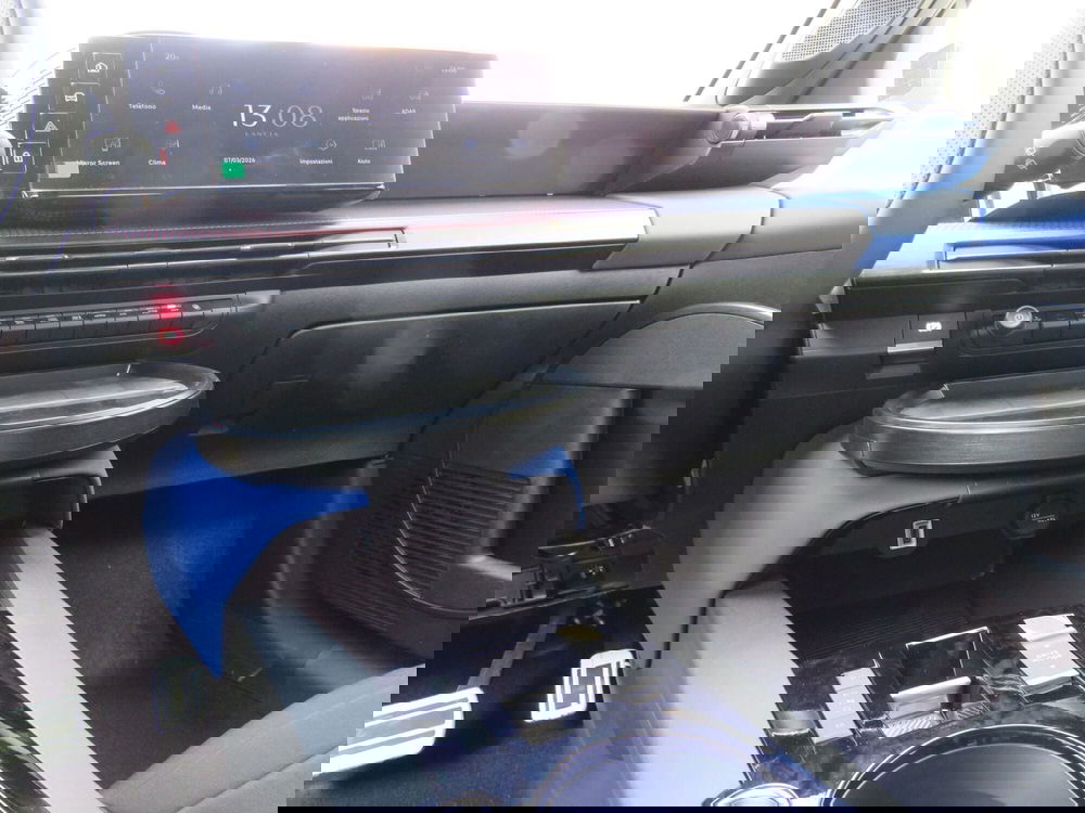 Lancia Ypsilon nuova a Monza e Brianza (15)