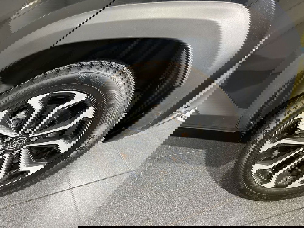 Toyota Yaris Cross usata a Milano (15)