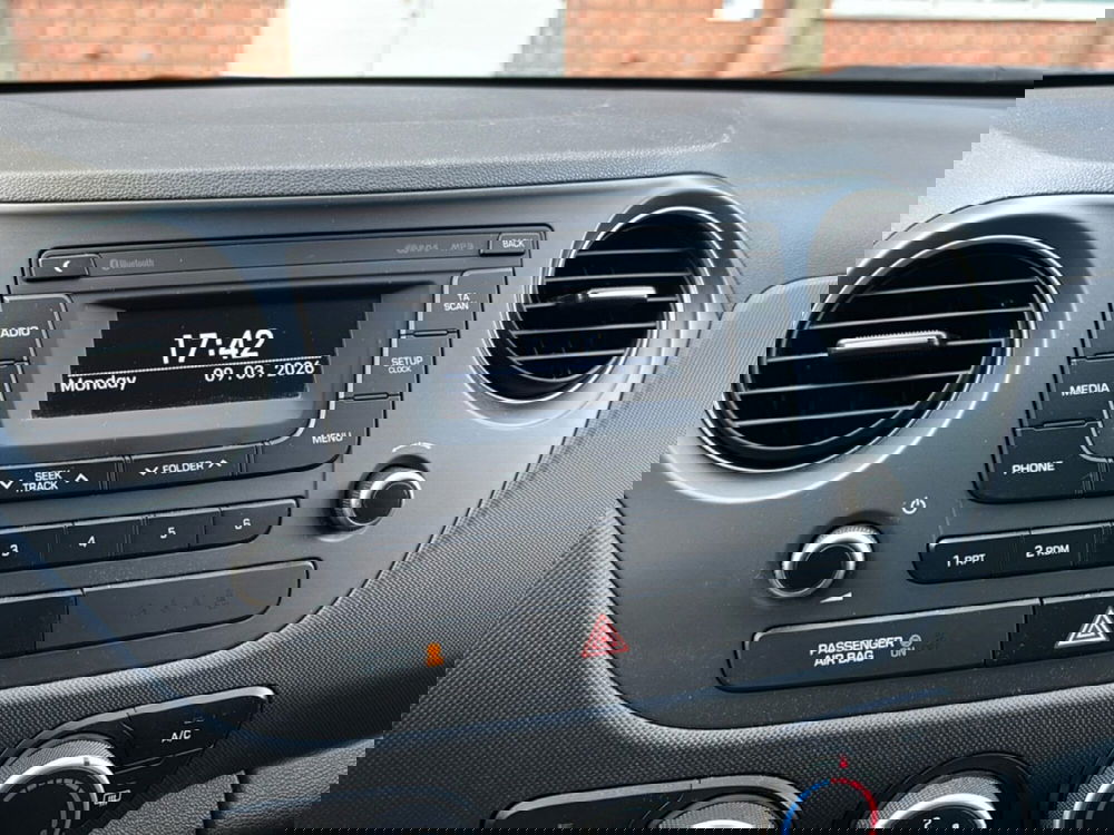 Hyundai i10 usata a Bologna (11)