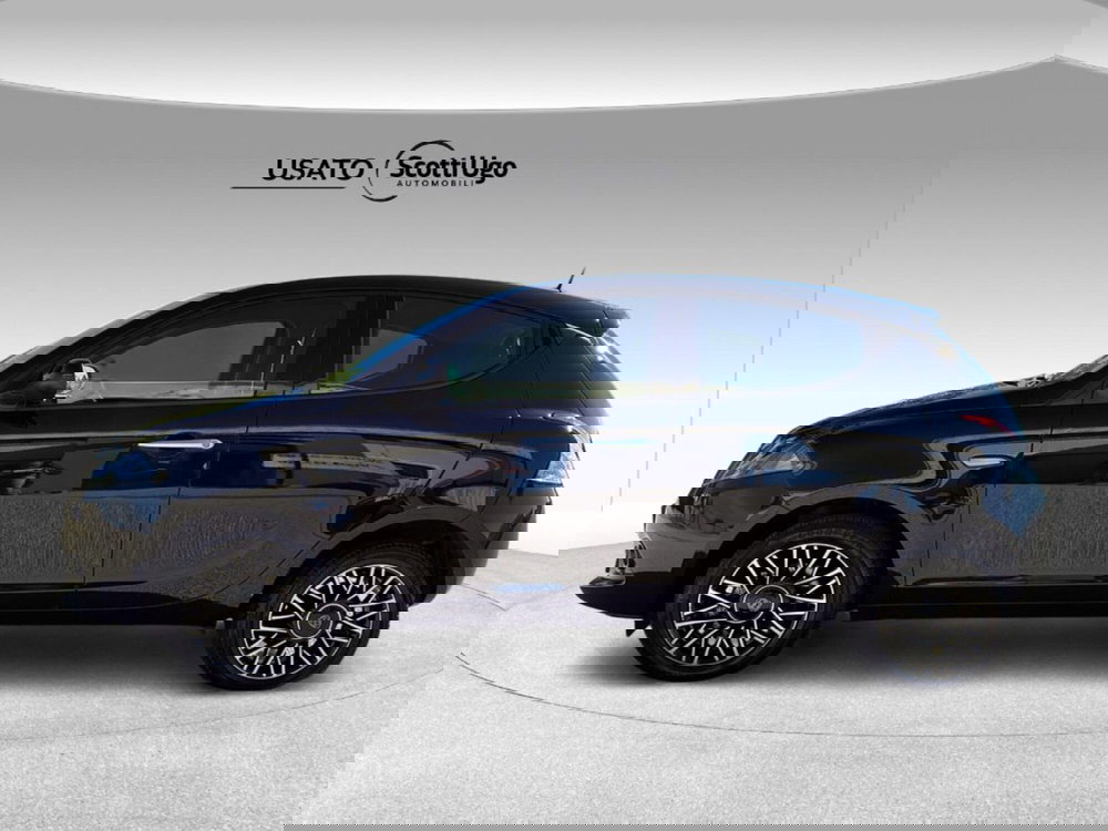 Lancia Ypsilon usata a Siena (3)