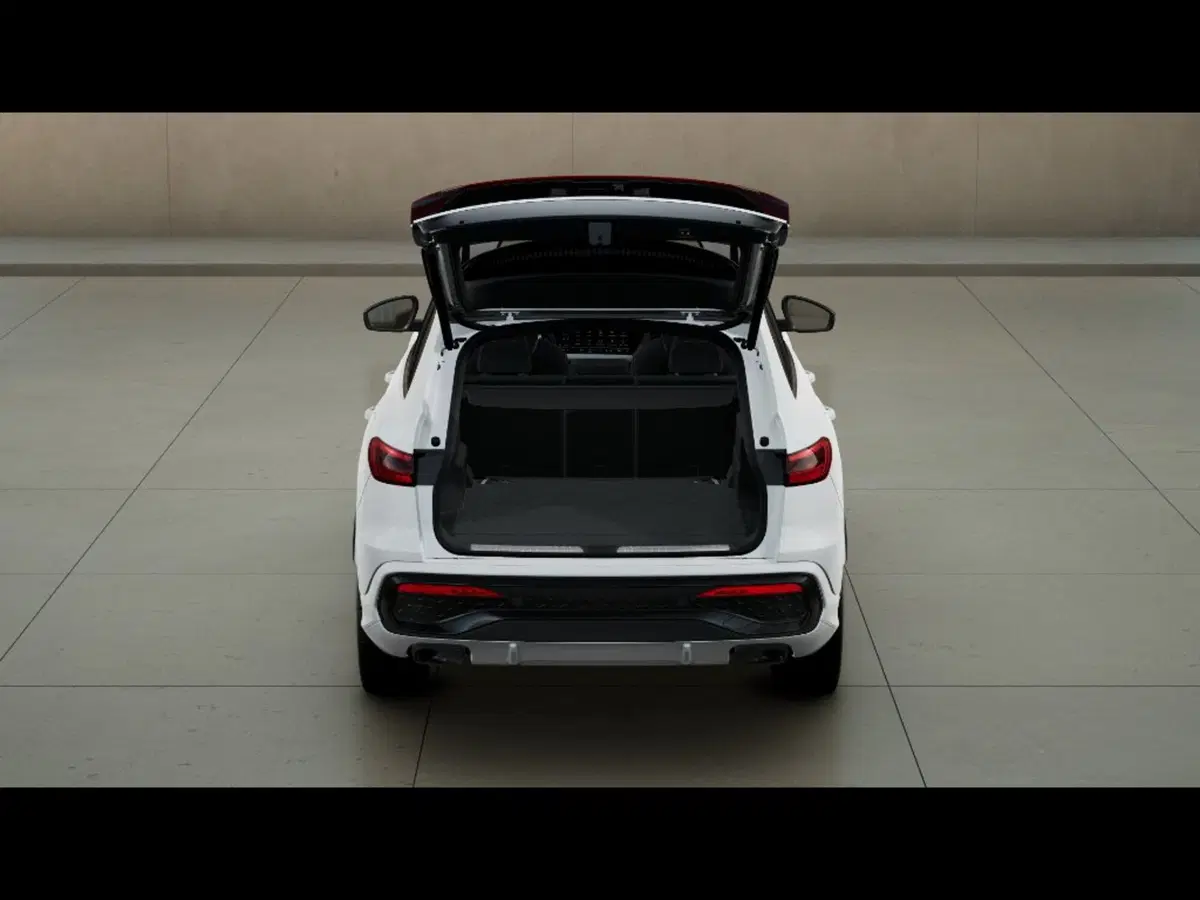 Audi Q5 Sportback nuova a Firenze (5)