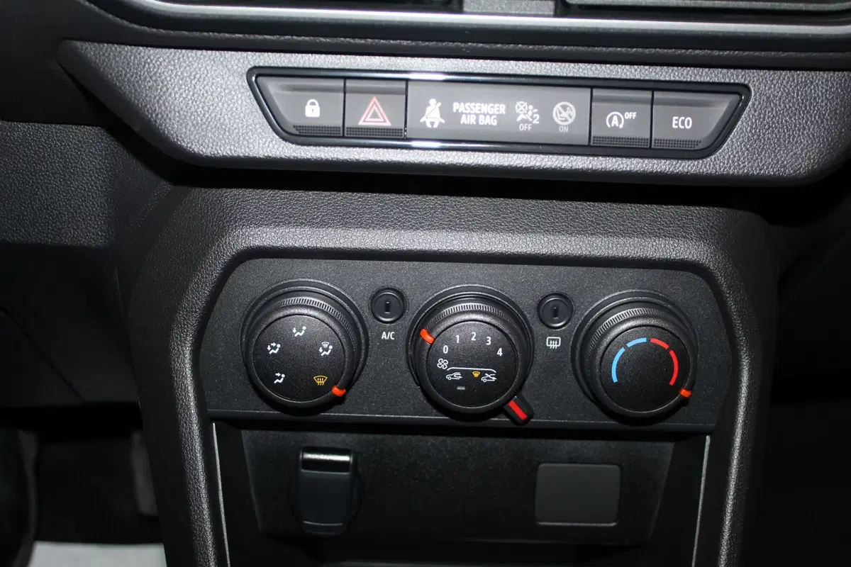 Dacia Sandero usata a Cremona (13)