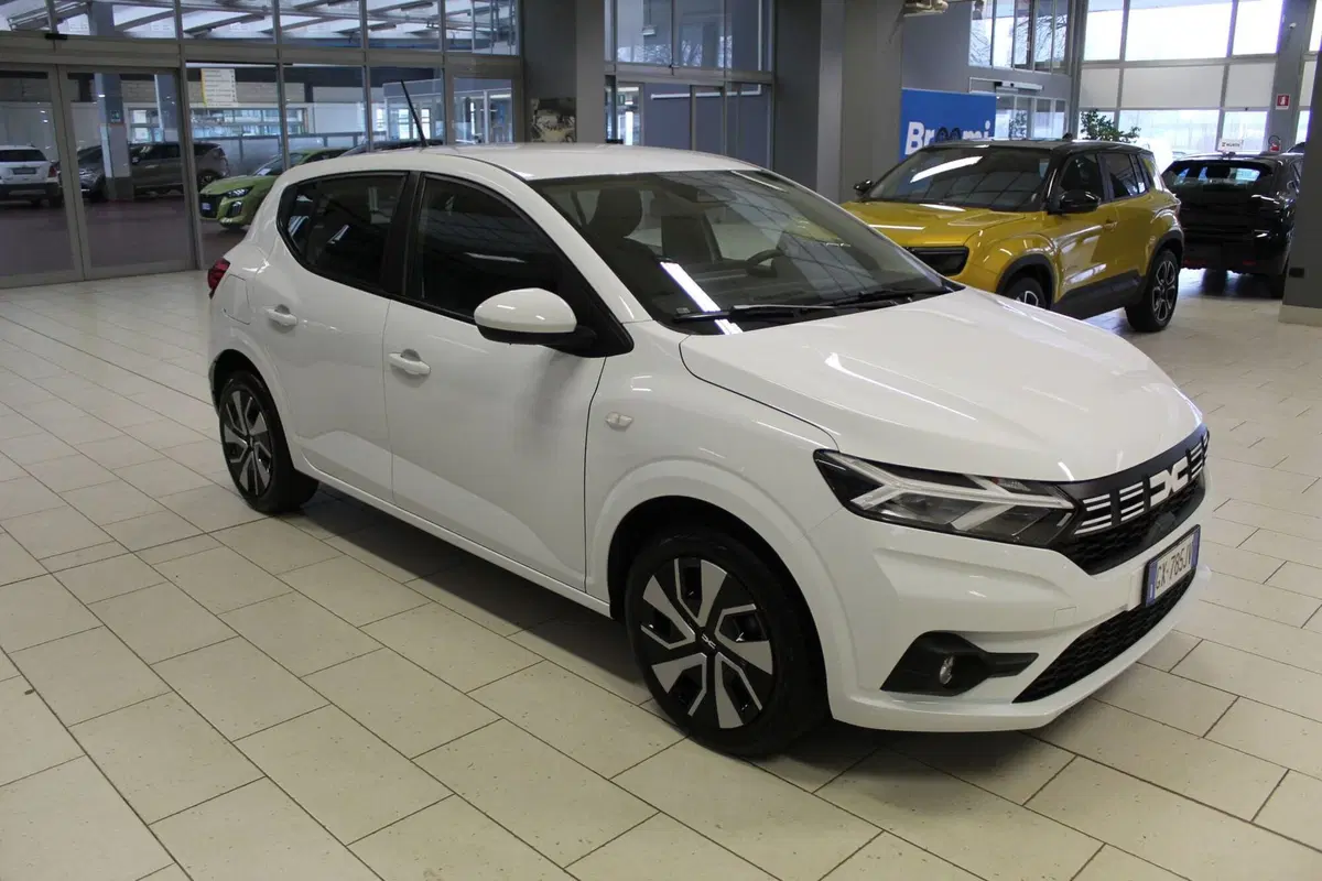 Dacia Sandero usata a Cremona (2)
