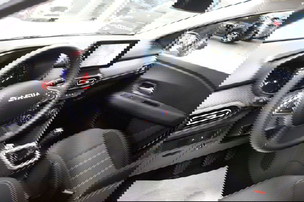 Dacia Sandero usata a Cremona (8)