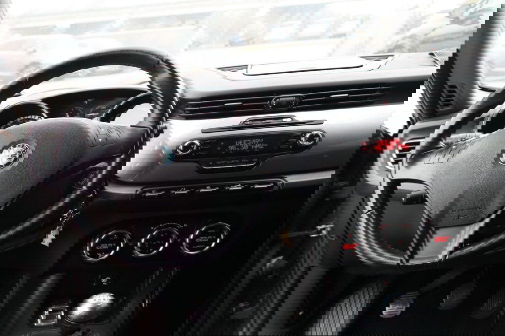 Alfa Romeo Giulietta usata a Pordenone (9)