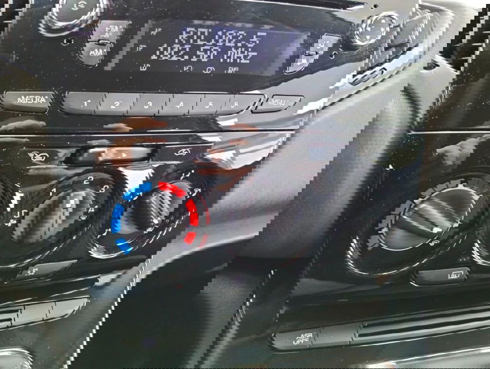 Lancia Ypsilon usata a Como (13)