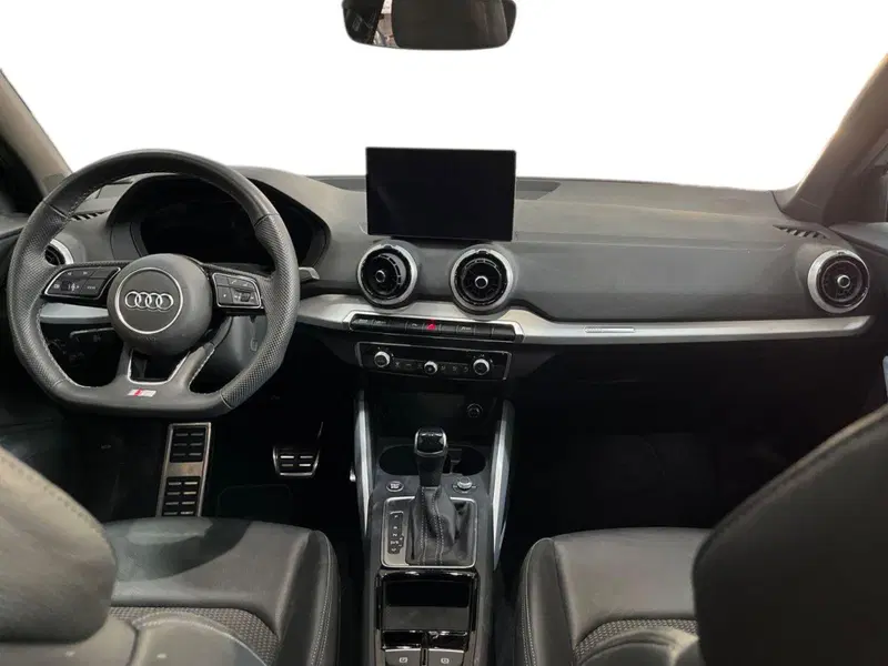 Audi Q2 usata a Barletta-Andria-Trani (8)