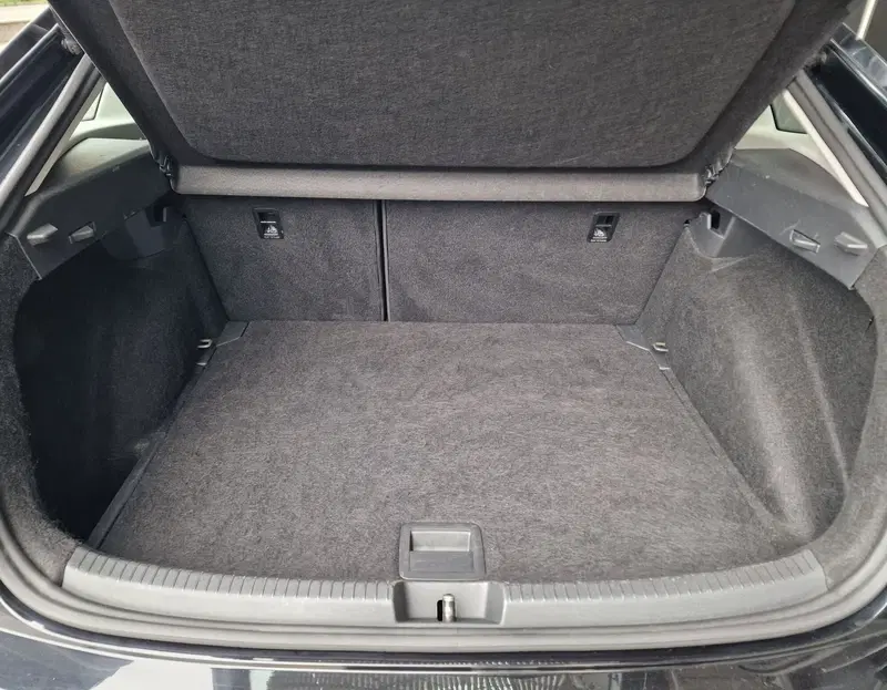 Volkswagen Taigo usata a Milano (12)