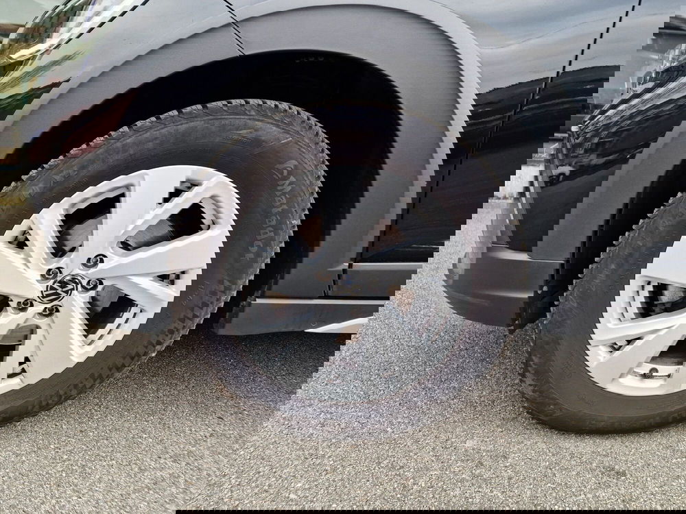 Volkswagen Taigo usata a Milano (13)