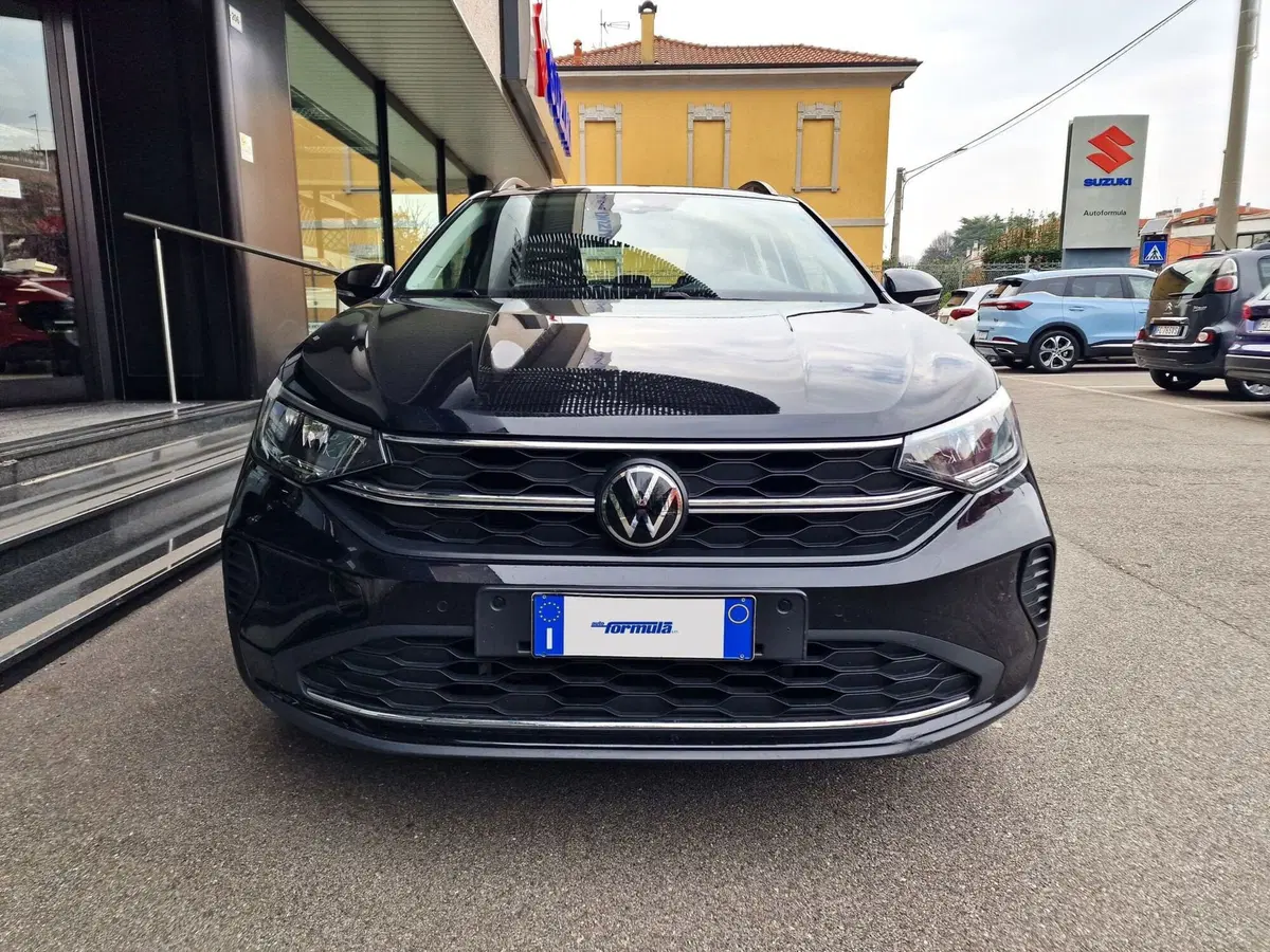 Volkswagen Taigo usata a Milano (2)