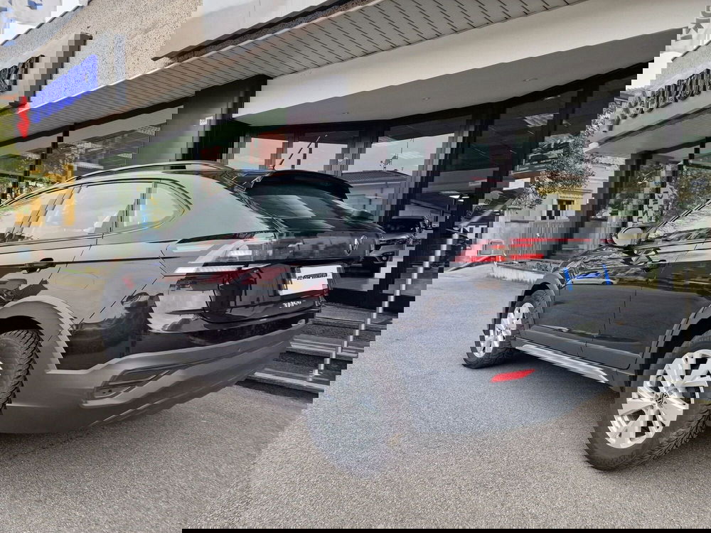 Volkswagen Taigo usata a Milano (4)