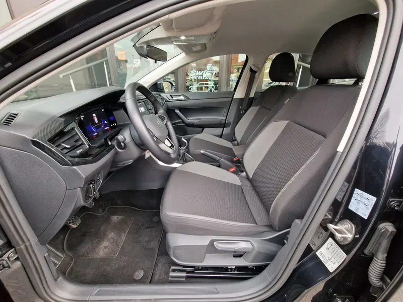 Volkswagen Taigo usata a Milano (6)