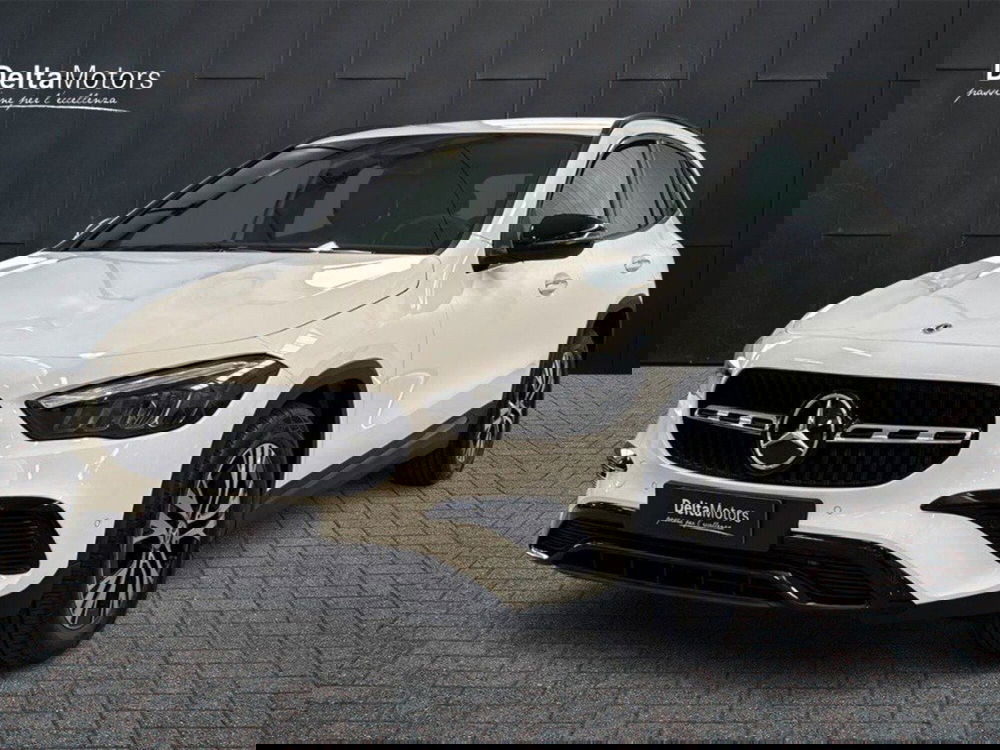 Mercedes-Benz GLA SUV nuova a Rimini