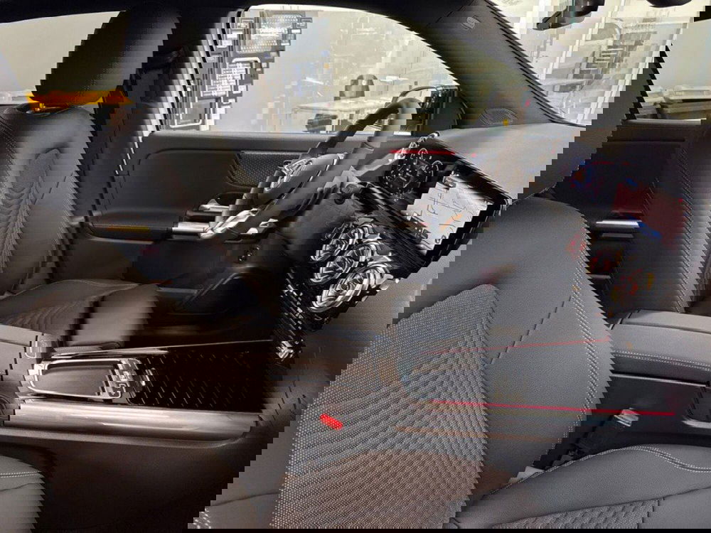 Mercedes-Benz GLA SUV nuova a Rimini (14)