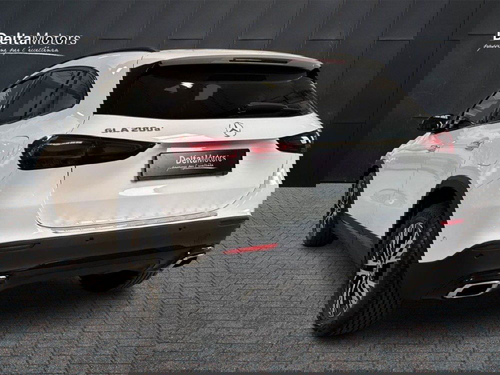 Mercedes-Benz GLA SUV nuova a Rimini (3)