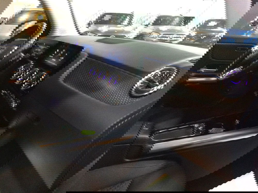 Mercedes-Benz GLA SUV usata a Caserta (12)