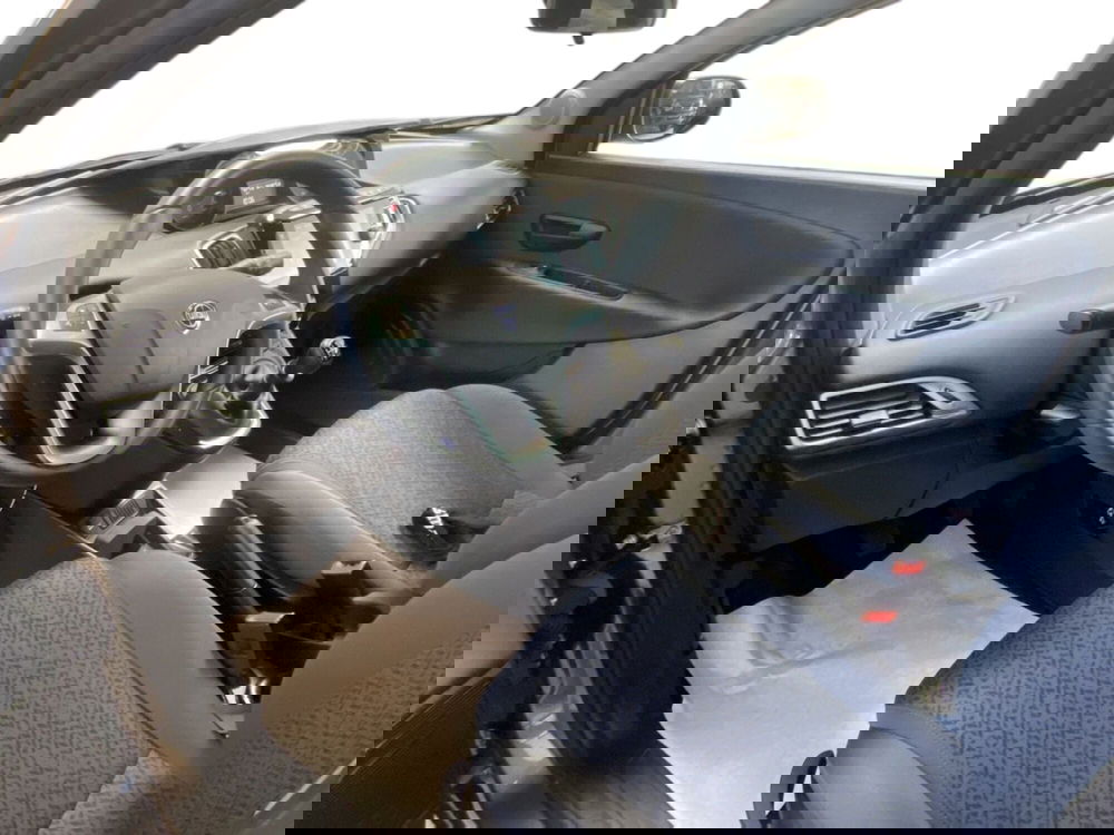 Lancia Ypsilon usata a Napoli (10)