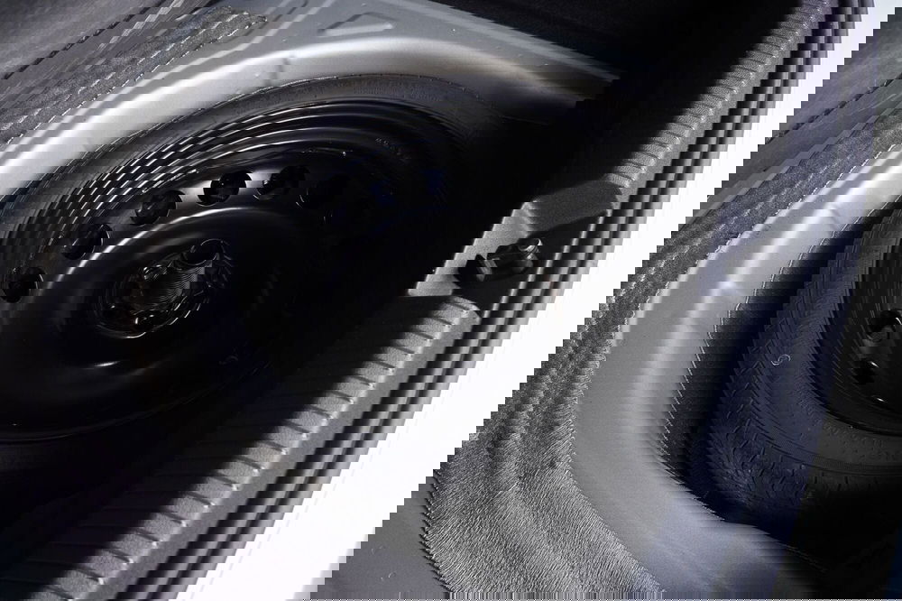 Volkswagen Taigo usata a Perugia (8)