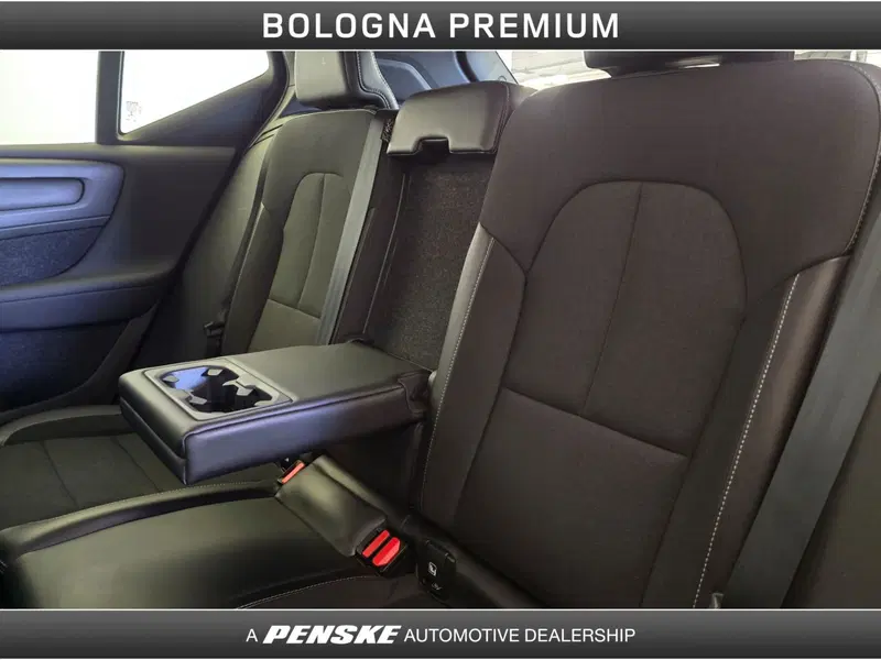 Volvo XC40 usata a Bologna (13)