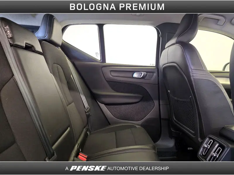 Volvo XC40 usata a Bologna (5)