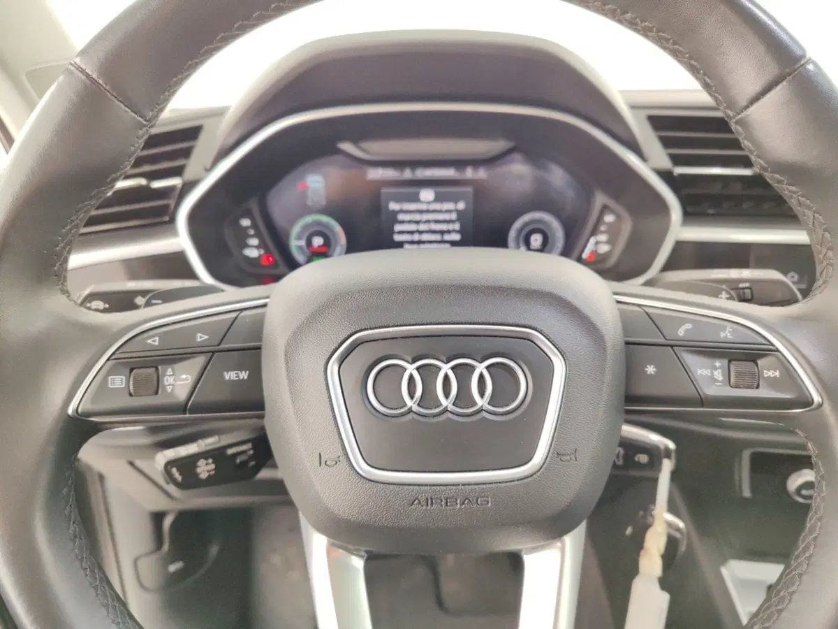 Audi Q3 usata a Massa-Carrara (11)