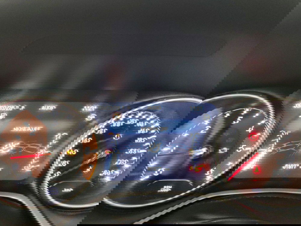 Jeep Compass usata a Massa-Carrara (14)