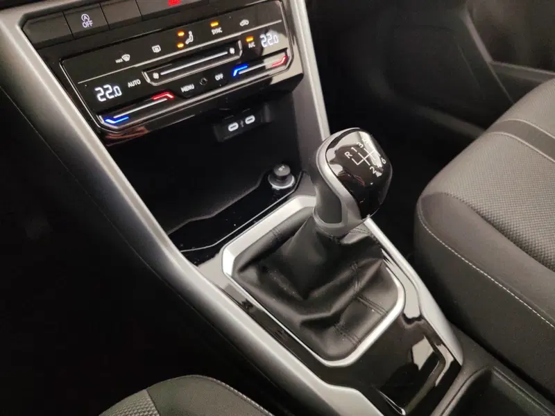 Volkswagen T-Roc usata a Massa-Carrara (13)