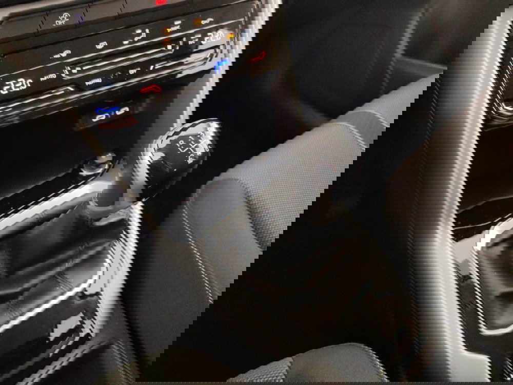 Volkswagen T-Roc usata a Massa-Carrara (13)