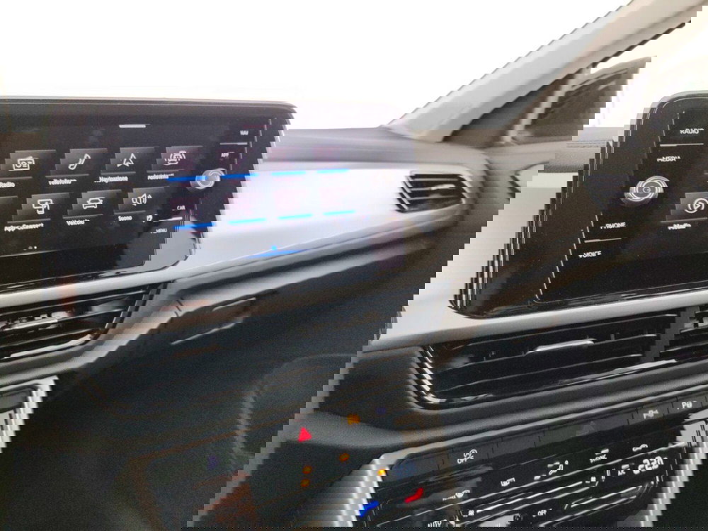 Volkswagen T-Roc usata a Massa-Carrara (14)