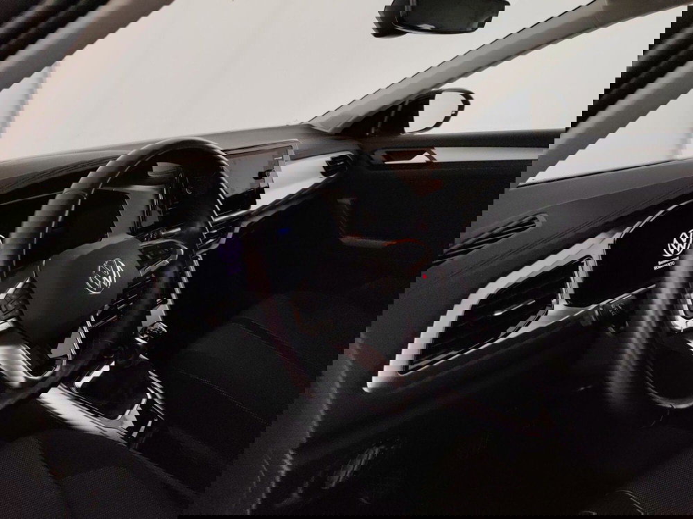 Volkswagen T-Roc usata a Massa-Carrara (9)