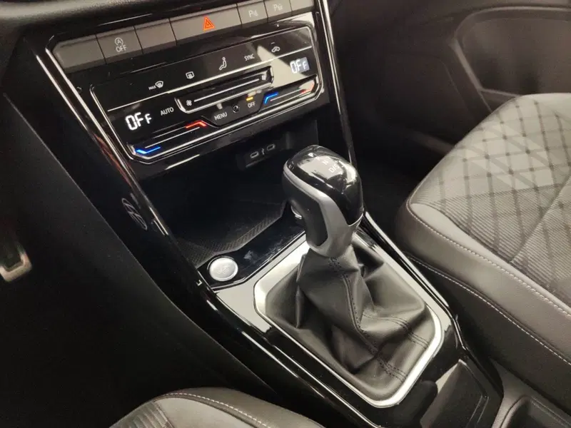 Volkswagen T-Roc usata a Massa-Carrara (12)